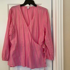 Wrap blouse 👚 in spring time pink!